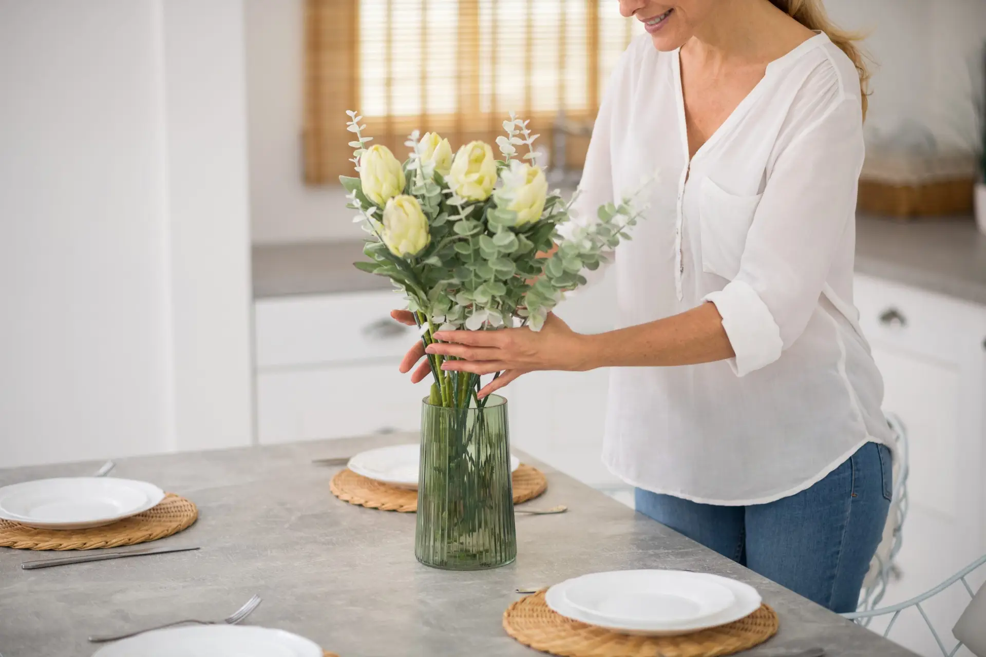 decorar la mesa con flores